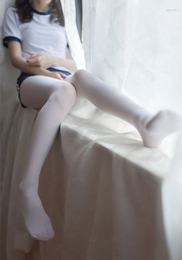 男生穿蕾丝连体衣女装-全集高清午夜激情