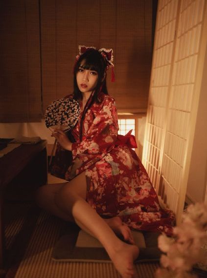 欧美av亚洲av成人av-西瓜电影老版国语字幕